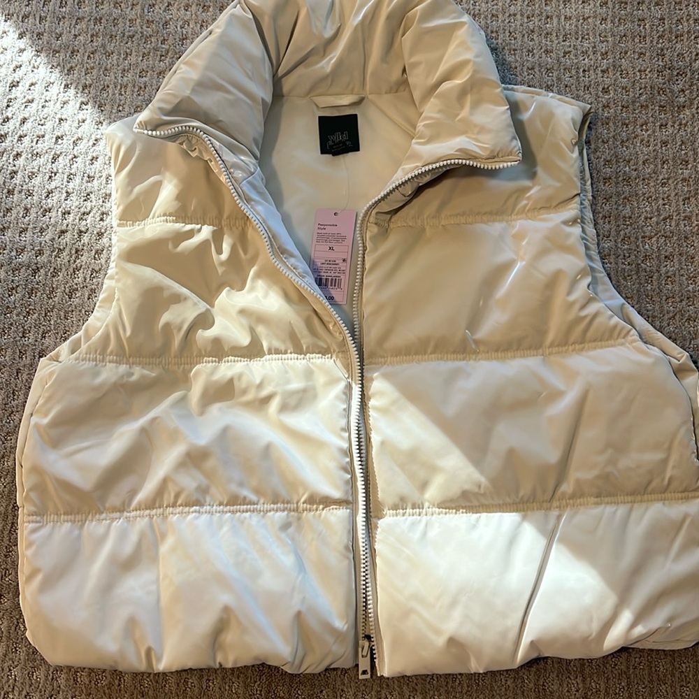 Wild Fable Cream Puffer Vest NWT